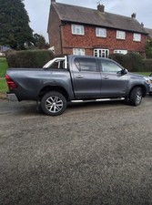 Toyota Hilux Invincible x