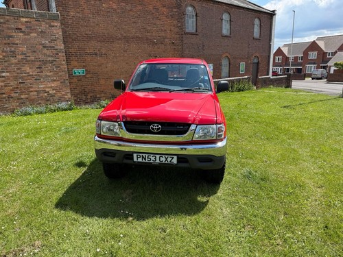 Toyota hilux crew cab pick - hilux,